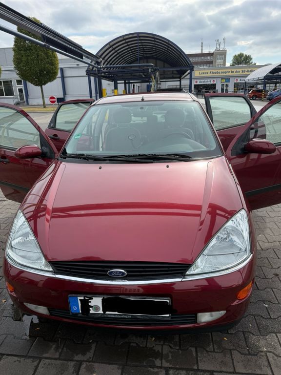 Ford Focus 125.129 km 2.000 € Essen 45145