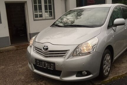 Toyota Verso 187.000 km 8.500 € Wuppertal 42329