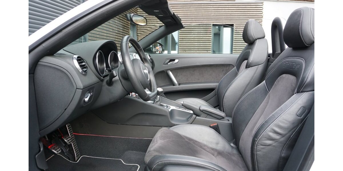 Audi TT RS plus Roadster quattro *503ps* Bose 290km/h 75.637 km 38.700 &euro; Wuppertal 42327