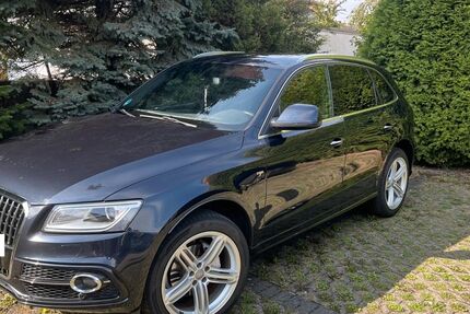 Audi Q5 140.000 km 18.400 € Essen 45327
