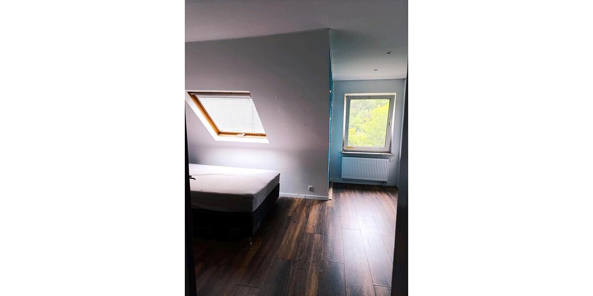 Mehrfamilienhaus, Wohnhaus Hagen Dahl - 8 Zimmer, 240 m&sup2;, 325.000&euro; | Angebot:27226287