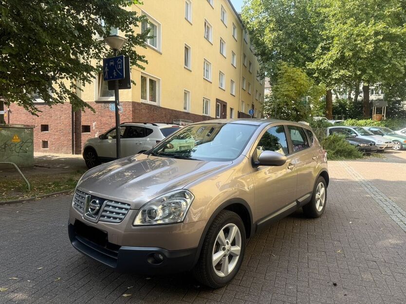 Nissan Qashqai 220.000 km 4.500 € Essen 45143