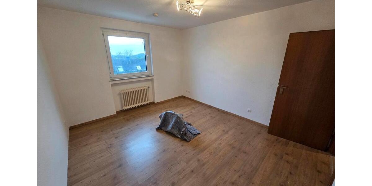 Dachgeschoßwohnung Oberhausen Rothebusch - 2 Zimmer, 54 m&sup2;, 115.000&euro; | Angebot:25800565