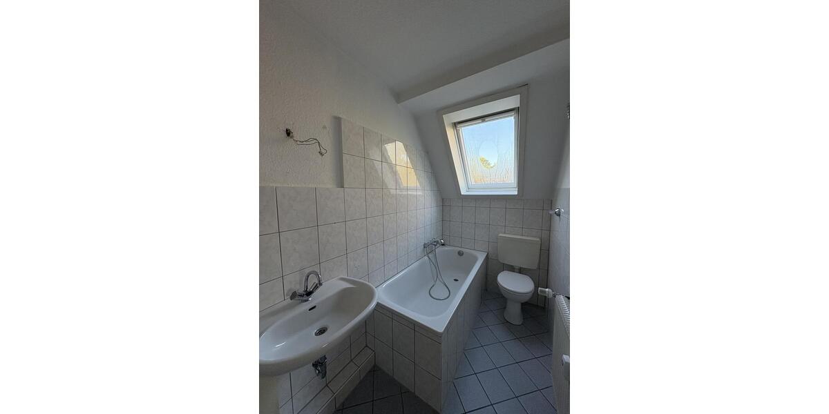 Dachgeschoßwohnung Bottrop Batenbrock - 1.5 Zimmer, 33 m&sup2;, 281&euro; | Angebot:26527108