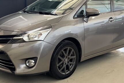 Toyota Verso 105.000 km 12.999 &euro; Schwerte 58239