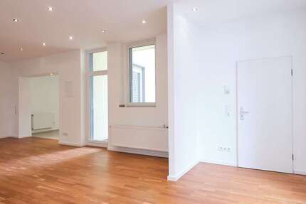 Wohnung Velbert - 3 Zimmer, 120 m&sup2;, 1.200&euro; | Angebot:27418458