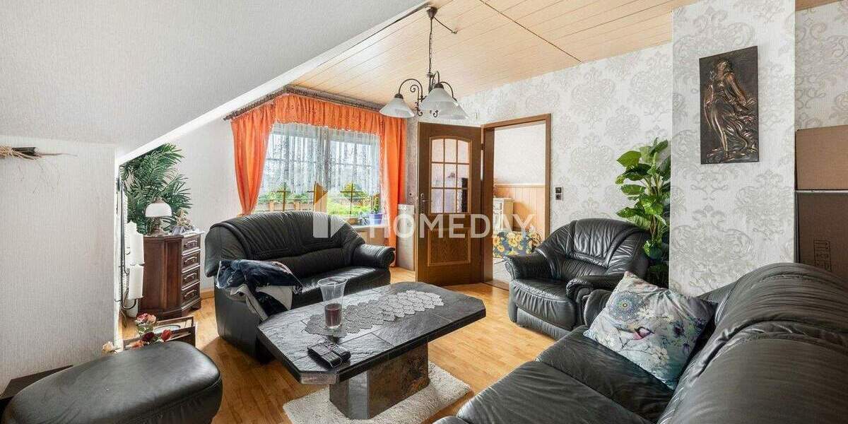 Einfamilienhaus mit Einliegerwohnung, großem Grundstück und vielseitigen Nutzungsmöglichkeiten 8 zimmer