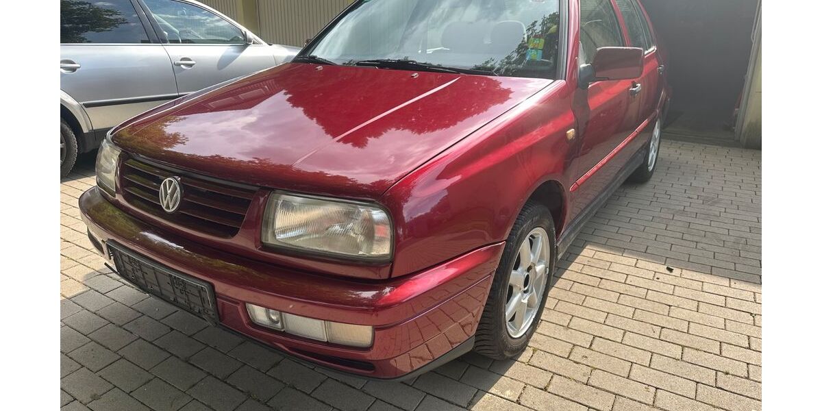 VW Vento 181.000 km 2.000 &euro; Gelsenkirchen 45881
