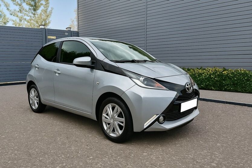 Toyota Aygo (X) 21.000 km 9.470 € Remscheid 42853