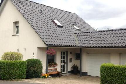 Freistehendes EFH mit Weitblick + perfekter Anbindung
