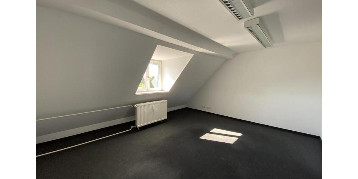 Ihr Großzügiges Büro im Zentrum von Dortmund: Arbeiten Sie mit Stil und Komfort! zimmer