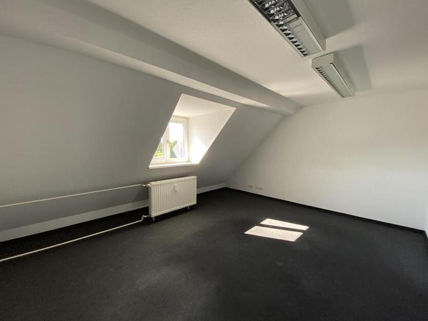 Ihr Großzügiges Büro im Zentrum von Dortmund: Arbeiten Sie mit Stil und Komfort! zimmer