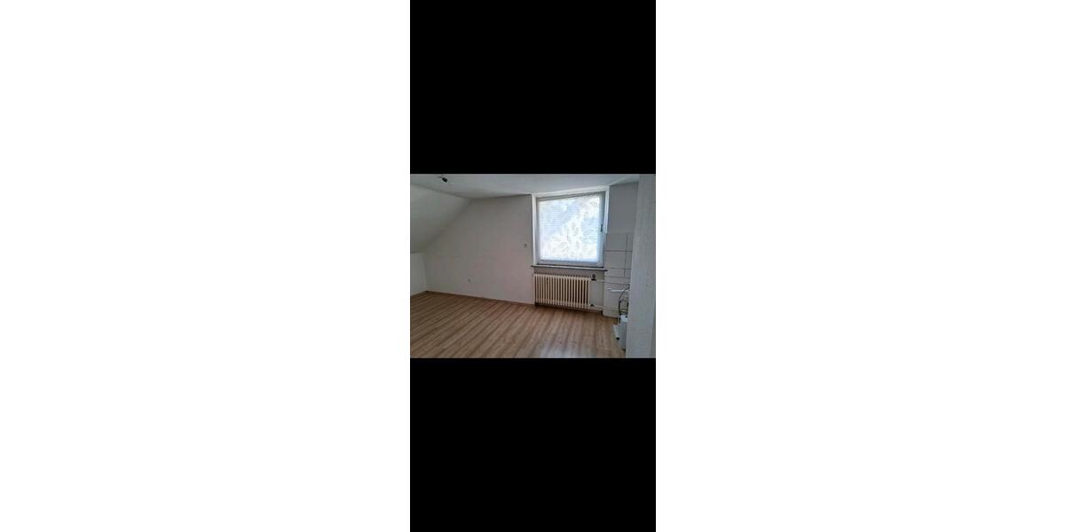 Dachgeschoßwohnung Castrop-Rauxel Rauxel - 2 Zimmer, 90 m&sup2;, 630&euro; | Angebot:26652921