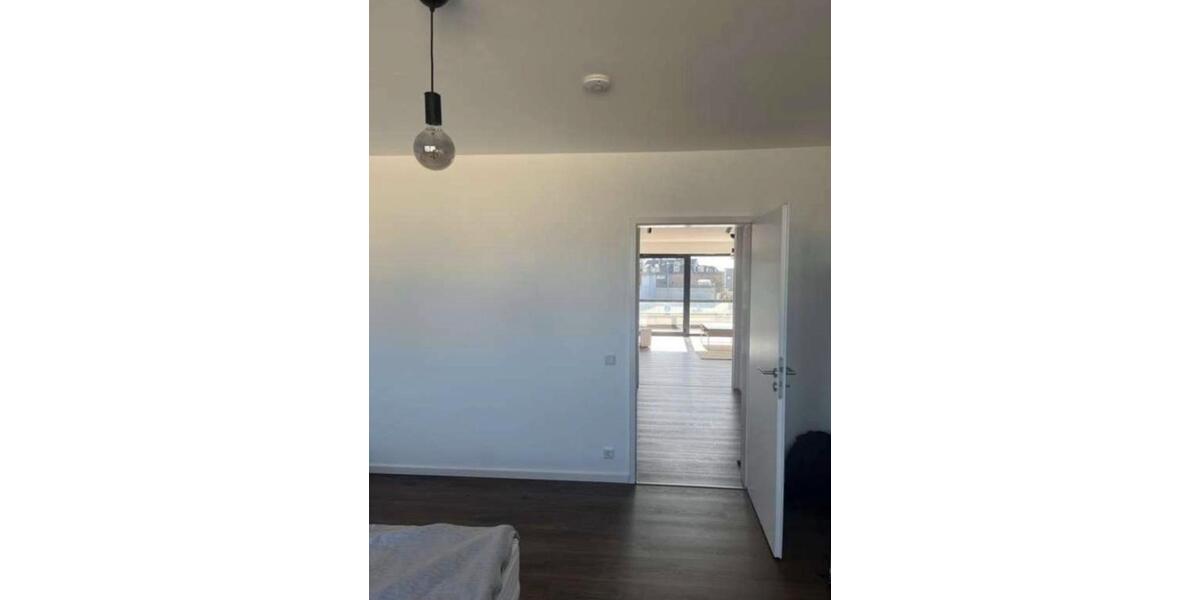 Etagenwohnung Velbert Pöthen - 2 Zimmer, 83 m&sup2;, 1.000&euro; | Angebot:26400651