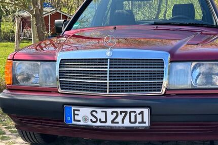 Mercedes-Benz 190 296.570 km 6.900 € Essen 45289