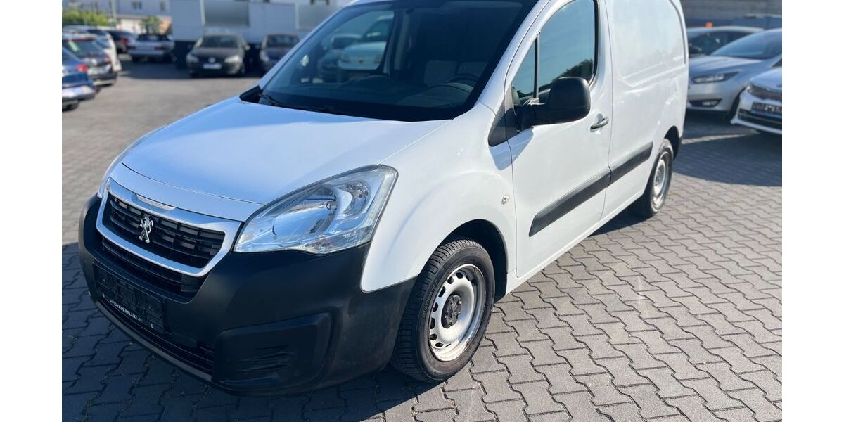 Peugeot Partner 181.766 km 4.900 &euro; Essen 45356