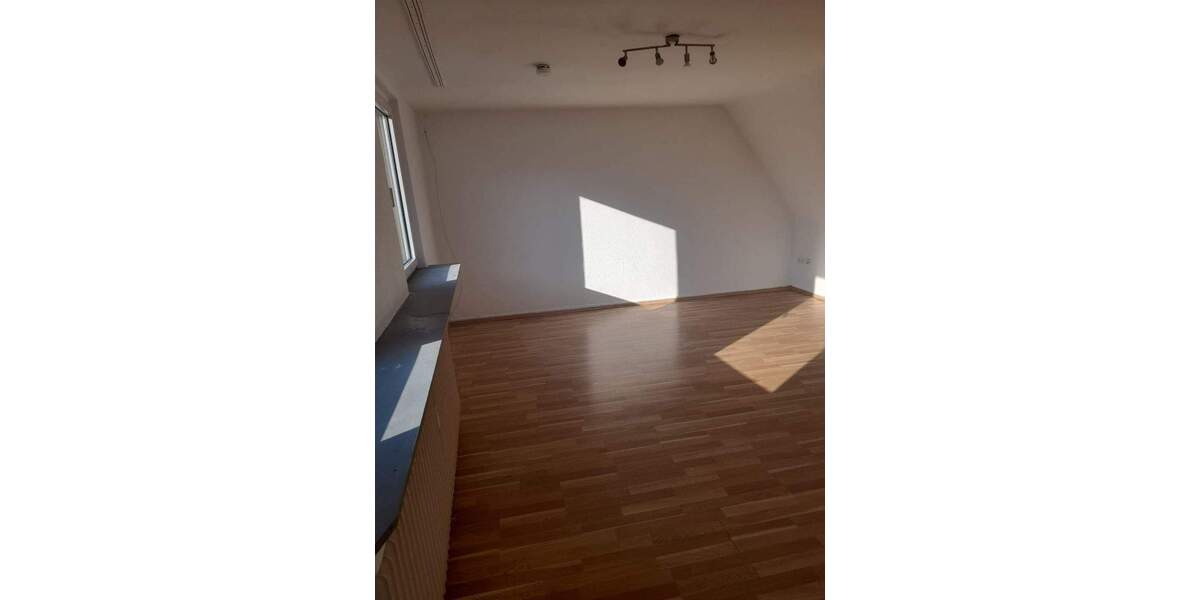 Etagenwohnung Oberhausen Schlad - 1 Zimmer, 40 m&sup2;, 295&euro; | Angebot:25820543