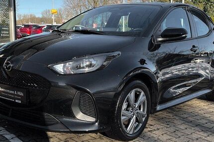 Mazda 2 Hybrid 3.018 km 22.880 € Dortmund 44263