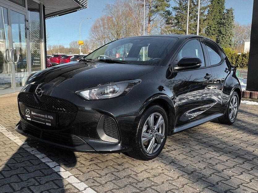 Mazda 2 Hybrid 3.018 km 22.880 € Dortmund 44263