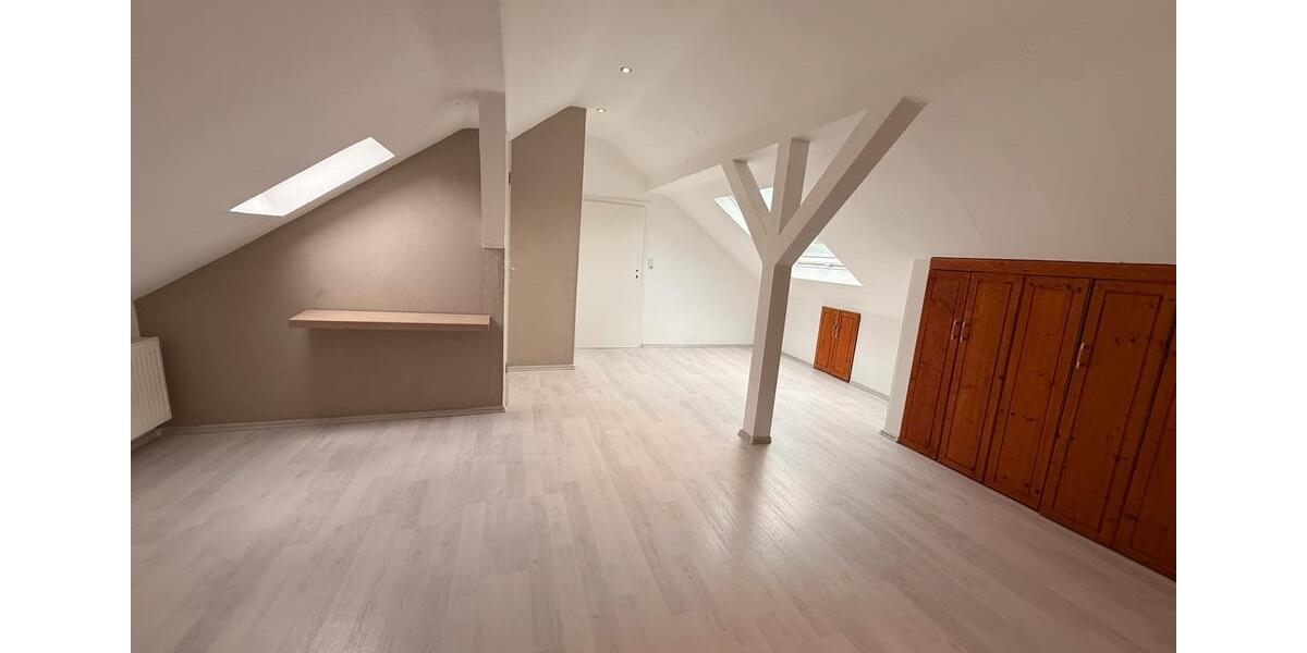 Dachgeschoßwohnung Hagen Hagen-Mitte - 1 Zimmer, 52 m&sup2;, 400&euro; | Angebot:27541602