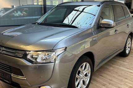 Mitsubishi Outlander 216.823 km 9.900 € Wuppertal 42327
