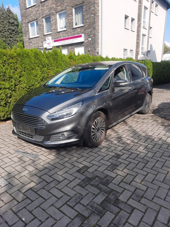 Ford S-Max 239.000 km 10.450 € Dortmund 44339