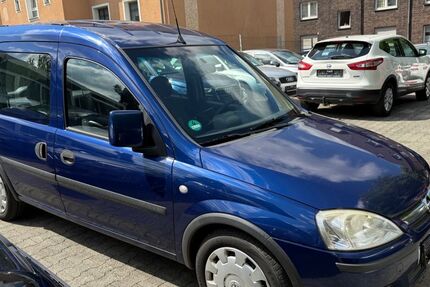 Opel Combo 212.000 km 2.999 € Oberhausen 46117