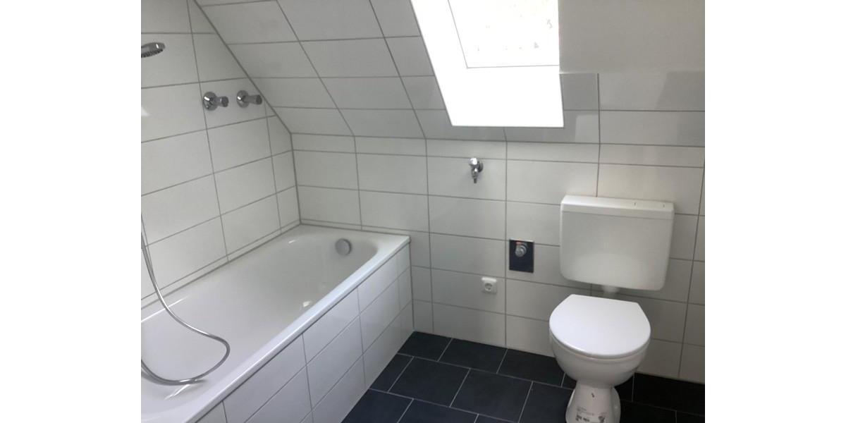 Dachgeschoßwohnung Gladbeck Brauck - 2.5 Zimmer, 57 m&sup2;, 419&euro; | Angebot:24182117