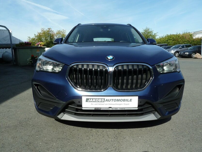 BMW X1 X drive18 D Avantage Sportsitzei AHK PDC DAB 188.000 km 16.800 € Ratingen 40885