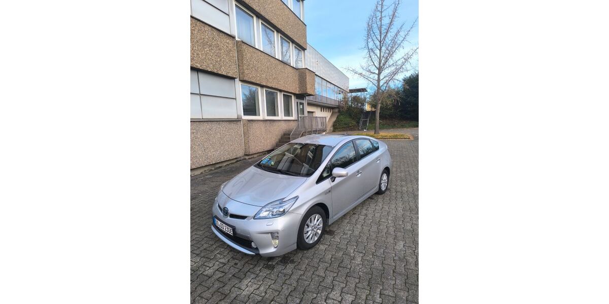 Toyota Prius 89.000 km 13.800 &euro; Dortmund 44329