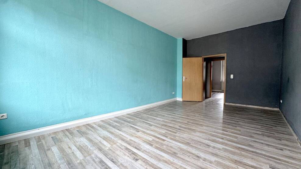 Großzügige 5-Zimmer-Wohnung mit 2 Bädern und Balkon - Ab sofort! 5 zimmer