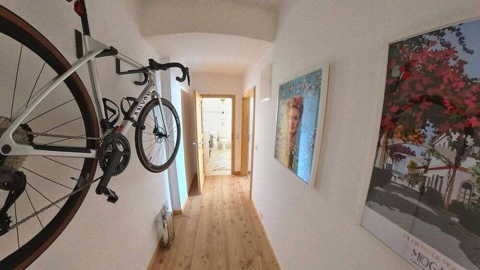 Moderne 2,5-Zimmer-Wohnung mit EBK in der Augustastraße 41