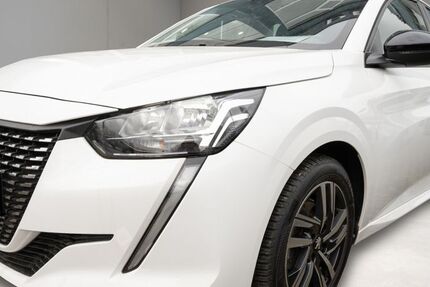 Peugeot 208 15.070 km 14.090 &euro; Herne 44625