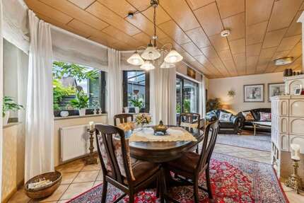 Haus zum Kaufen in Duisburg 255.000 € 113.04 m² 4 zimmer