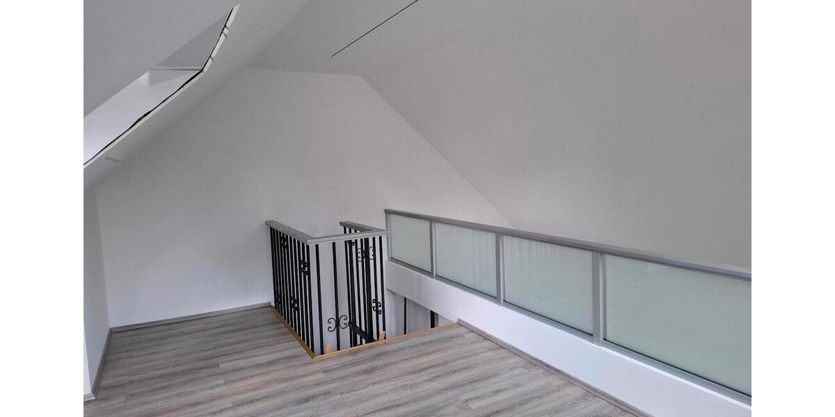 Dachgeschoßwohnung Bochum Bochum-Nord - 2.5 Zimmer, 75 m&sup2;, 740&euro; | Angebot:25637318