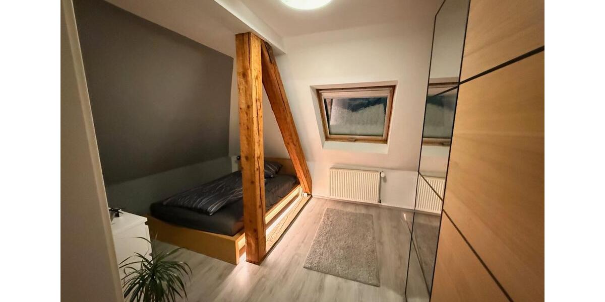Dachgeschoßwohnung Oberhausen Biefang - 3.5 Zimmer, 74 m&sup2;, 550&euro; | Angebot:24535137