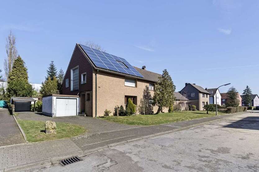 Haus zum Kaufen in Recklinghausen 224.000 € 152 m²