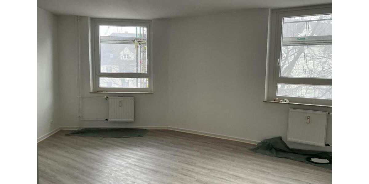 Wir renovieren für Sie bezugsfertig! Schön geschnittene 2-Zimmer 2 zimmer