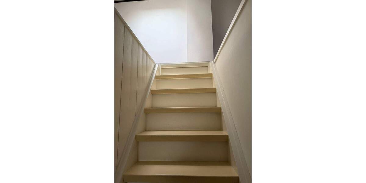 Gemütliche 2-Zimmer Dachgeschosswohnung mit Küche in Bottrop 3 zimmer