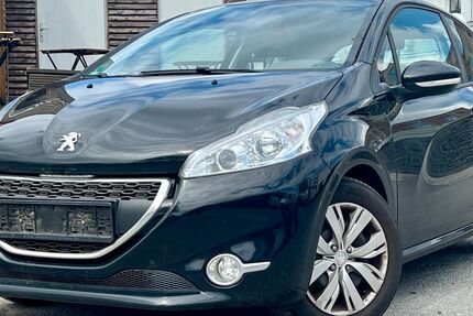 Peugeot 208 232.440 km 3.200 &euro; Gelsenkirchen 45884