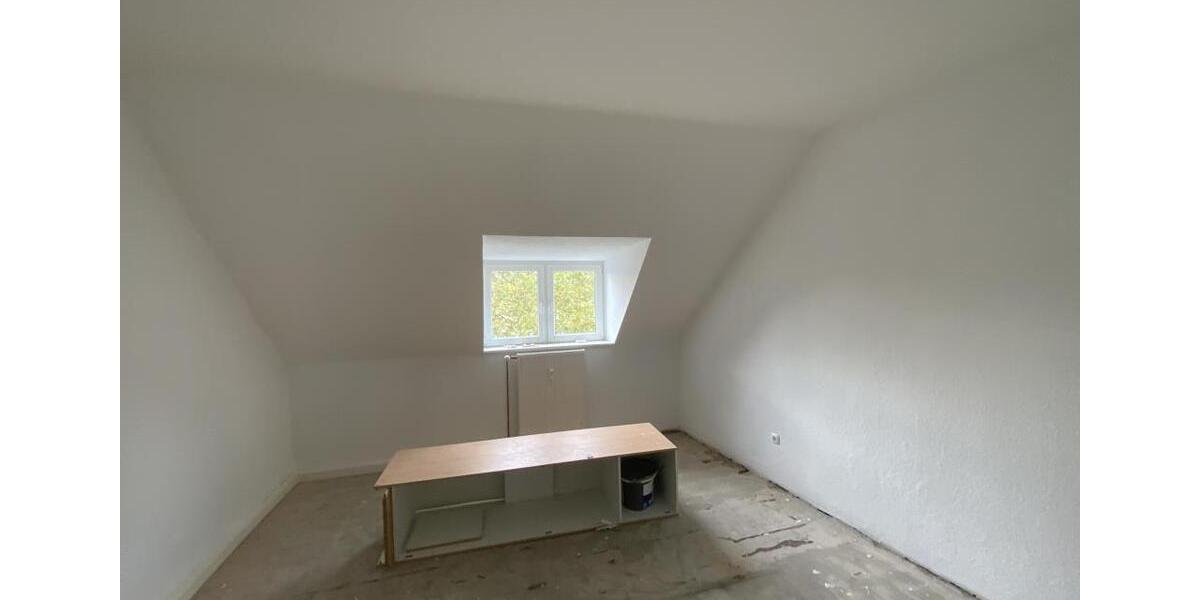 Dachgeschoßwohnung Dortmund Grevel - 4 Zimmer, 112 m&sup2;, 829&euro; | Angebot:26237807