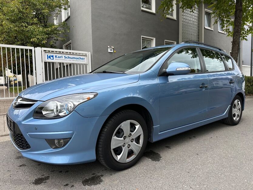 Hyundai i30 184.000 km 2.690 € Essen 45356