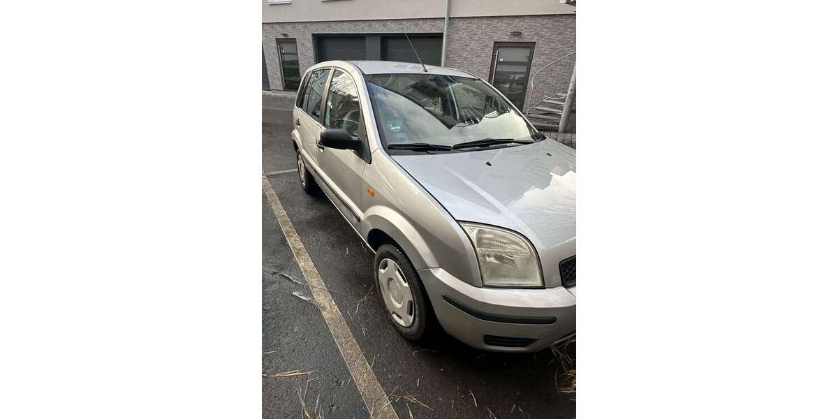 Ford Fusion 168.000 km 2.450 &euro; wuppertall 42283