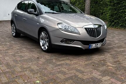 Lancia Delta 213.500 km 2.100 &euro; Essen 45138
