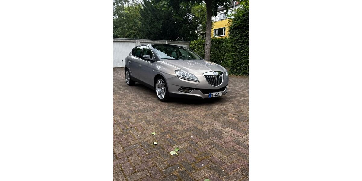 Lancia Delta 213.500 km 2.100 &euro; Essen 45138
