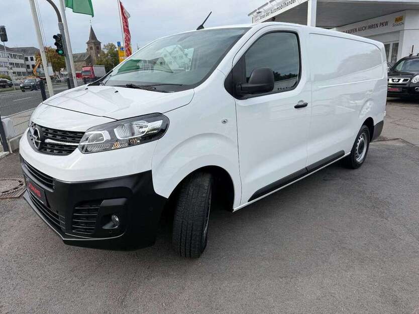Opel Vivaro 56.200 km 17.900 € Sprockhoevel 45549