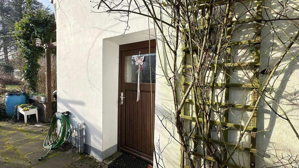Charmante Doppelhaushälfte, 127 m², mit großzügigem Garten in E-Schonnebeck 4 zimmer
