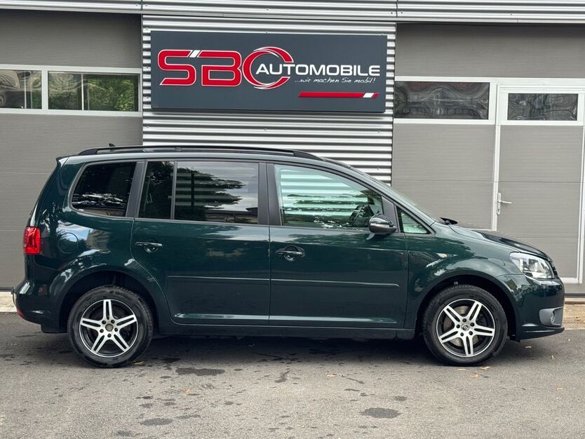 VW Touran 109.800 km 8.900 € Remscheid 42859