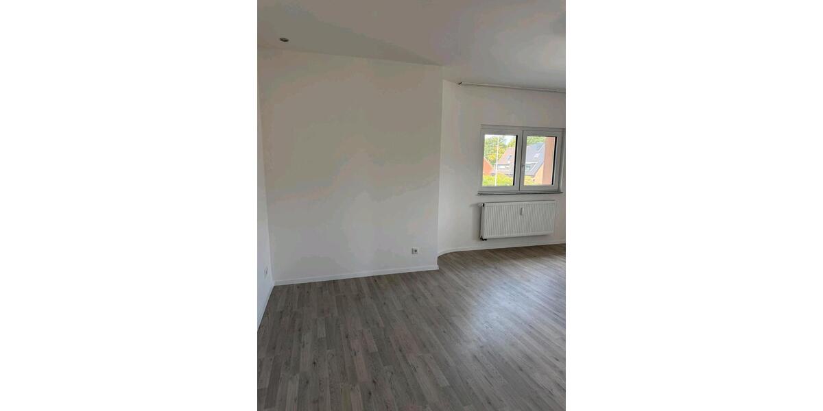 Etagenwohnung Oberhausen Schmachtendorf - 2 Zimmer, 65 m&sup2;, 650&euro; | Angebot:27550979