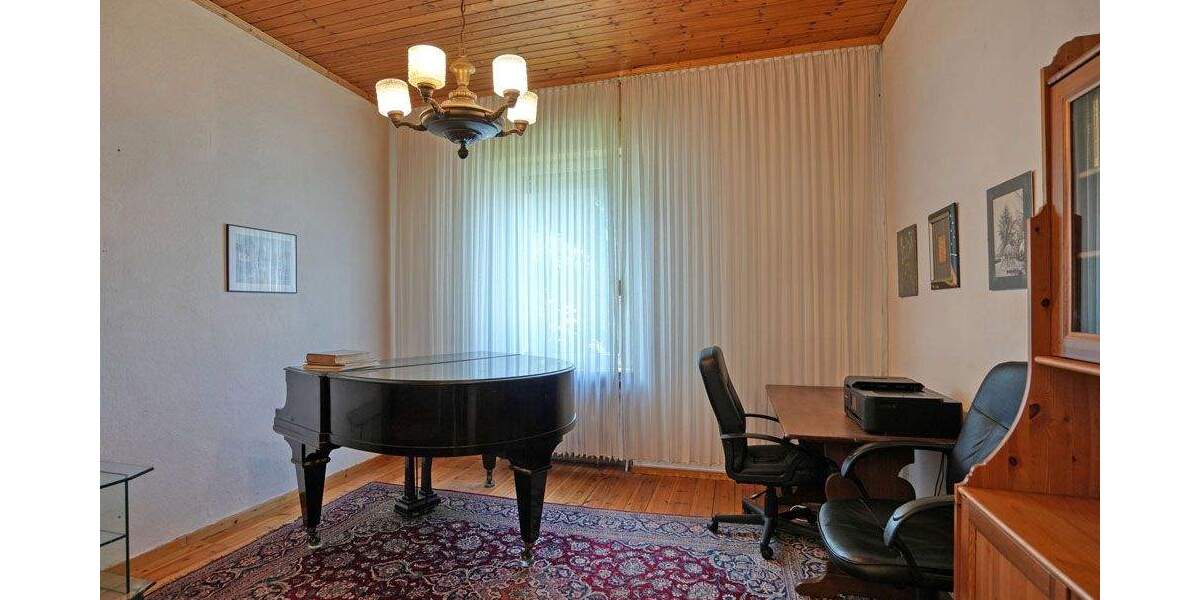 Einfamilienhaus Witten / Stockum Stockum - 7 Zimmer, 154 m&sup2;, 475.000&euro; | Angebot:24042001